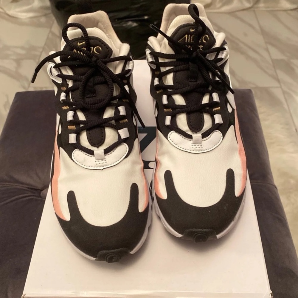 Women’s Nikes
